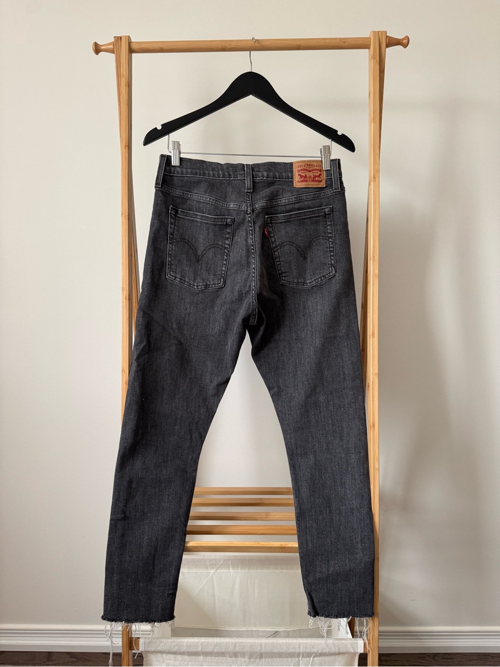 Levi's Women's Dark Gray Straight-Leg Jeans - Picture 2 of 8